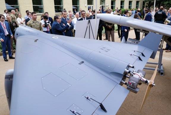 미국이 최근 공개한 장거리 자폭 드론 LUCAS. 미국 국방부 제공