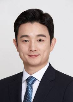 여선웅 전 청와대 선임행정관