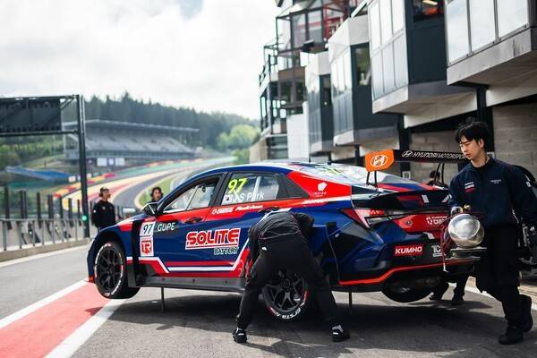 현대성우그룹 소속 모터스포츠팀 쏠라이트 인디고 레이싱이 강원도 인제 스피디움에서 열리는 '2025 투어링카 레이싱(TCR) 아시아' 7·8라운드와 'TCR 월드투어' 6라운드에 출전한다. /사진=현대성우그룹