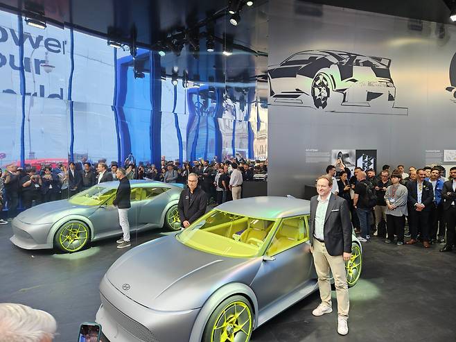 현대차가 독일 뮌헨에서 열린 IAA 모빌리티 2025 프레스 행사에서 공개한 콘셉트 쓰리 모