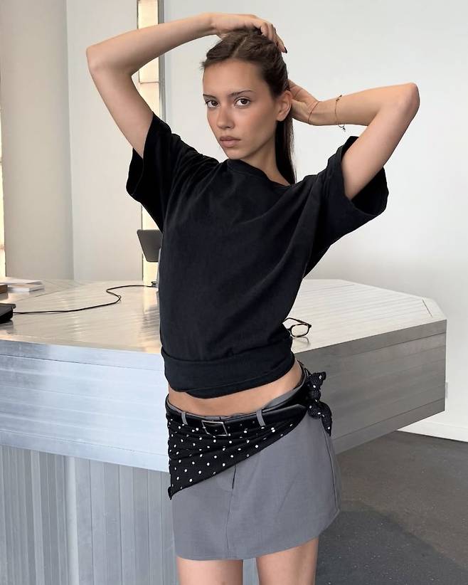 인스타그램 @bluee.lou