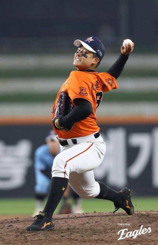 북일고 박준현이 한화이글스배 올스타전에서 투구하고 있다. 사진 / 한화이글스 제공