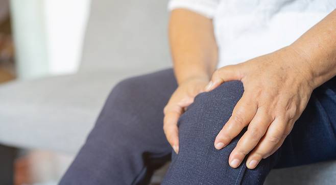 불규칙한 식사 습관이 골다공증 및 골절 위험을 높일 수 있다는 연구 결과가 나왔다. 사진=게티이미지