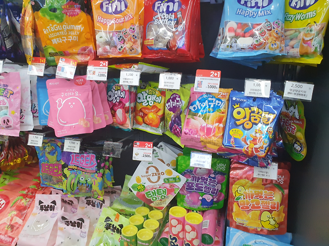 서울의 한 편의점에 진열된 ‘마이구미’. 이효석 기자