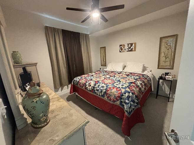 펀그로브 내 한 침실의 모습. 김희량 기자