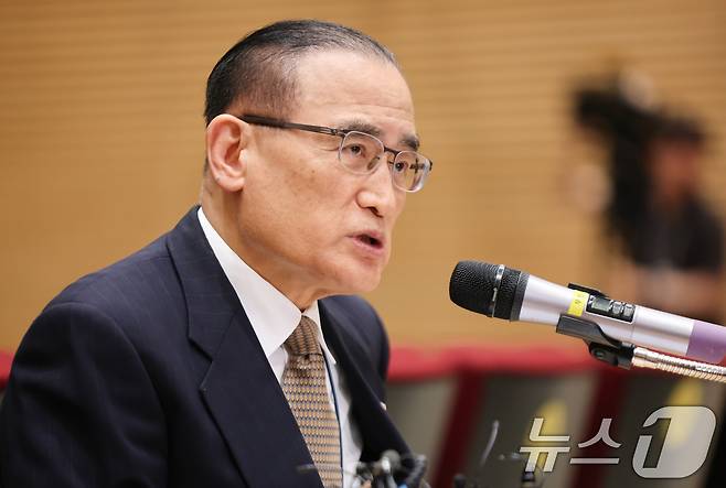 위성락 국가안보실장이 12일 서울 용산 대통령실 청사에서 열린 외교 현안 관련 기자간담회에서 발언하고 있다. 위 실장은 이날 기자간담회에서 미국 조지아주 구금 사태로 촉발된 비자 문제에 관해 "현 제도 내 관행을 개선해 우리 기업의 불확실성을 제거하겠다"고 밝혔다. 2025.9.12/뉴스1 ⓒ News1 허경 기자