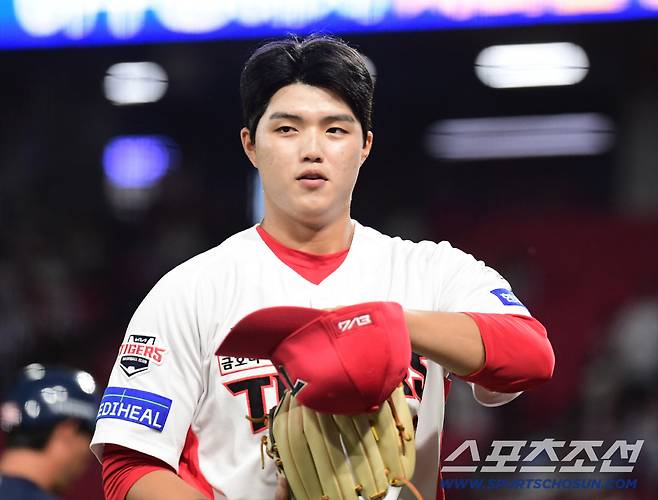 11일 광주 기아챔피언스필드에서 열린 KIA와 롯데의 경기. 2회 투구를 마치고 마운드를 내려오는 KIA 김태형. 광주=송정헌 기자songs@sportschosun.com/2025.09.11/