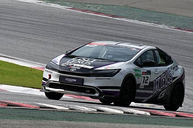 인제스피디움을 달리는 레드콘 모터스포트 이율. 사진: 김학수 기자