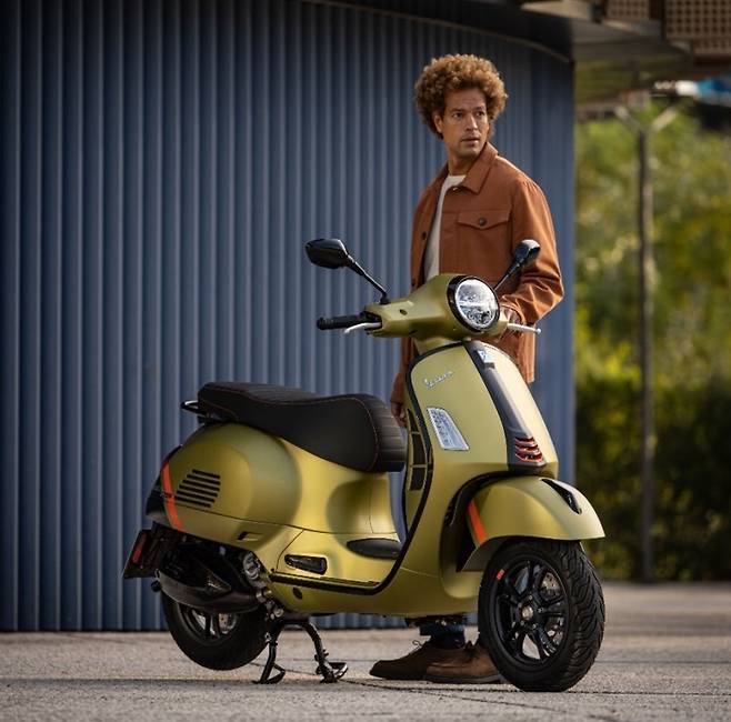 베스파 GTS 슈퍼 스포츠 사진=베스파