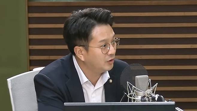 MBC 라디오 '김종배의 시선집중'에 출연한 더불어민주당 전용기 의원