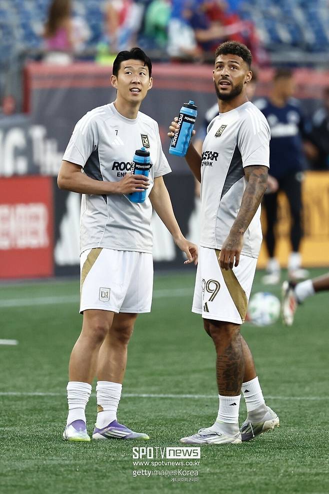 ▲ 손흥민과 부앙가의 만남은 단순히 클럽 차원에서의 성공을 넘어 MLS의 글로벌 위상 강화에도 적지 않은 기여를 하고 있다. 그들의 발끝에서 터져 나올 다음 득점이 LAFC를 진정한 우승 후보로 완성할 수 있을지 팬들의 이목이 집중된다.