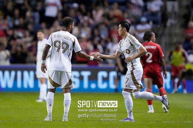 ▲ 손흥민과 부앙가의 만남은 단순히 클럽 차원에서의 성공을 넘어 MLS의 글로벌 위상 강화에도 적지 않은 기여를 하고 있다. 그들의 발끝에서 터져 나올 다음 득점이 LAFC를 진정한 우승 후보로 완성할 수 있을지 팬들의 이목이 집중된다.