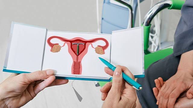 원추절제술 직후 소량의 출혈이나 갈색 분비물이 나타나는 것은 자연스러운 현상이다|출처: 클립아트코리아