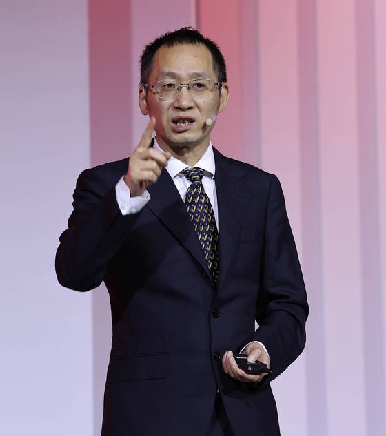 천루이칭 드라마박스 대표가 18일 서울 중구 롯데호텔에서 열린 중앙일보 창간60주년 글로벌 미디어 컨퍼런스에서 '영상의 내일:한국의 숏폼 드라마의 성장 가능성'을 주제로 강연하고 있다. 임현동 기자