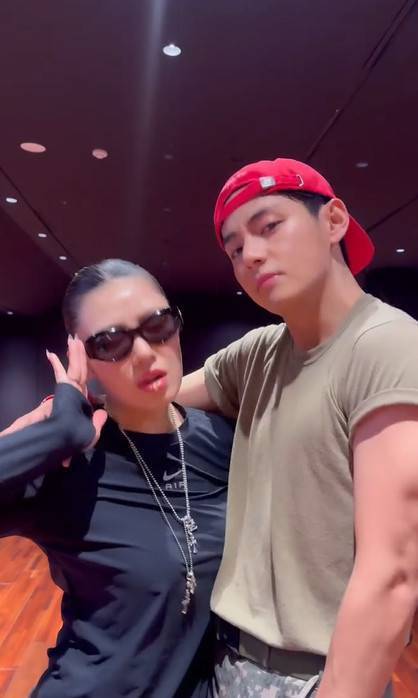 왼쪽부터 리정 뷔/리정 계정 캡처