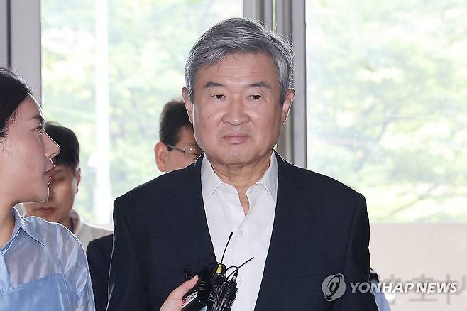 조태용 전 국가안보실장, 해병특검 출석 (서울=연합뉴스) 임화영 기자 = 조태용 전 국가안보실장이 20일 서울 서초구 순직해병특검팀에 참고인 신분으로 조사를 받기 위해 출석하고 있다. 2025.8.20 hwayoung7@yna.co.kr