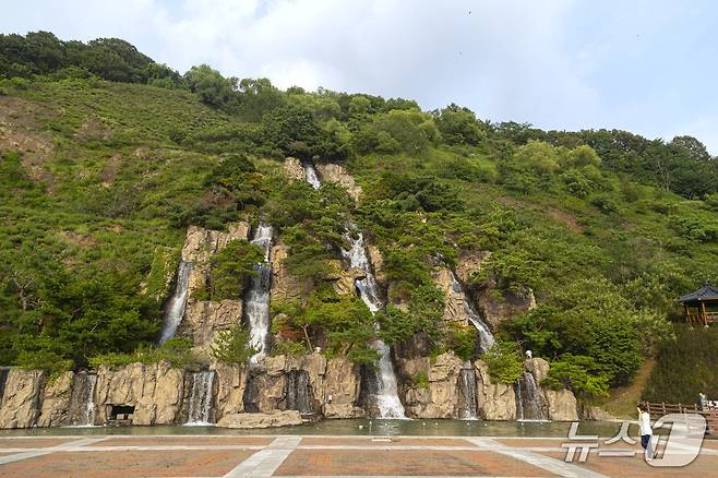 채석장을 활용한 자연 친화 공원 '안양 병목안시민공원'.(경기관광공사 제공. 재판매 및 DB금지)/뉴스1