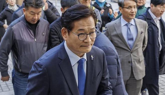 더불어민주당 전당대회 돈봉투 의혹에 개입한 혐의를 받는 송영길 소나무당 대표. ⓒ연합뉴스