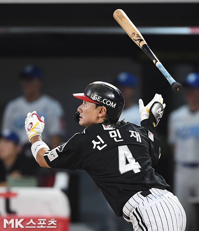 올해 뛰어난 활약을 펼치고 있는 신민재. 사진=천정환 기자