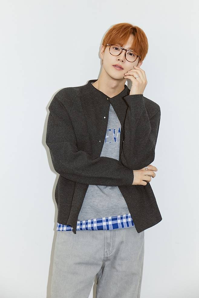 수호는 달릴 때 듣기 좋은 노래로 '라이트 더 파이어'를 꼽았다. SM엔터테인먼트 제공