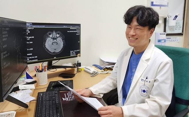 동강병원 신경과 오학주 전문의.