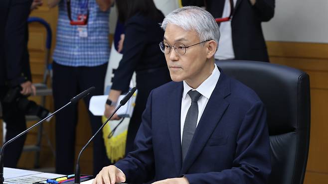 천대엽 법원행정처장이 지난 12일 서울 서초구 대법원 청사에서 열린 전국법원장회의에 참석한 모습. /뉴스1