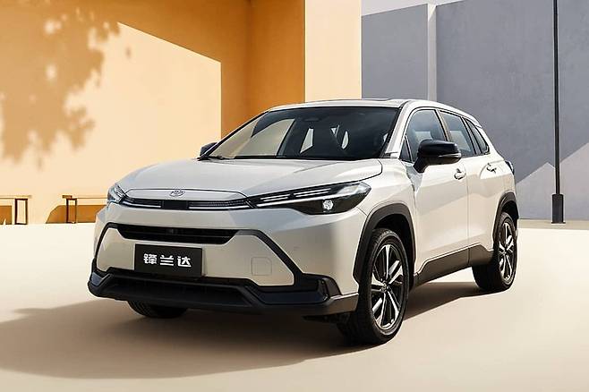 스포티지 보다 좋잖아" 2천만원대에 전면부부터 파격 변신, 전장은 5mm 늘어난 SUV | 카텍