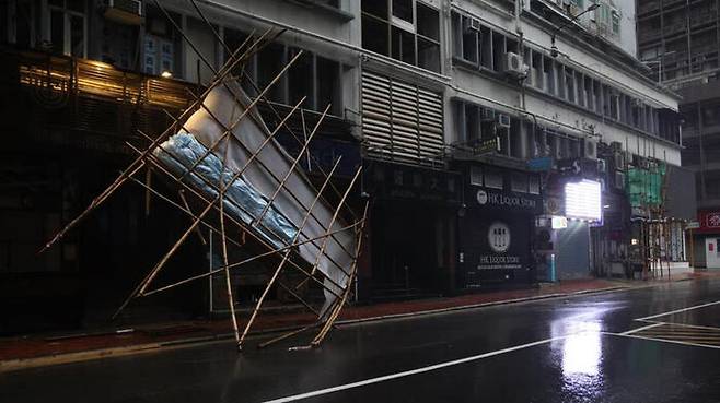 태풍 라가사 상륙 임박한 홍콩 침사추이시내