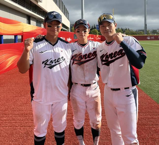 (왼쪽부터) 야구대표팀의 류현준, 전다민, 곽동효. /사진=대한야구소프트볼협회