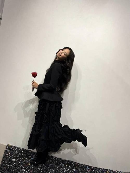 사진=제니 SNS
