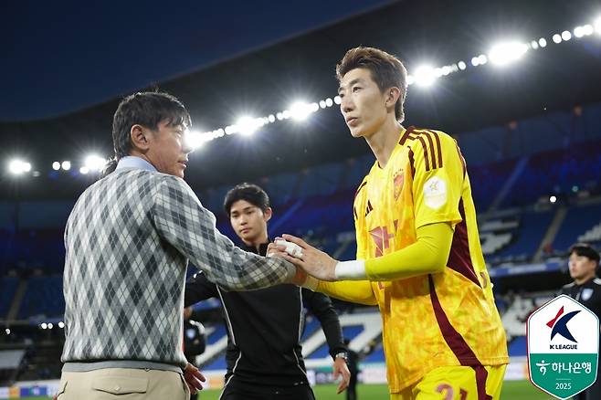 초라한 챔피언 울산이 좀처럼 반등하지 못하고 있다. 최근 5경기 무승이다. (한국프로축구연맹 제공)