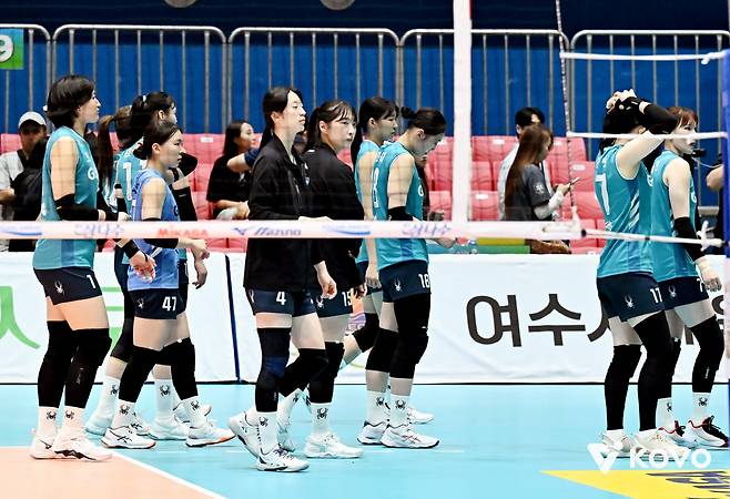 결승 진출 실패에 좌절한 GS칼텍스 선수들. 사진제공=KOVO
