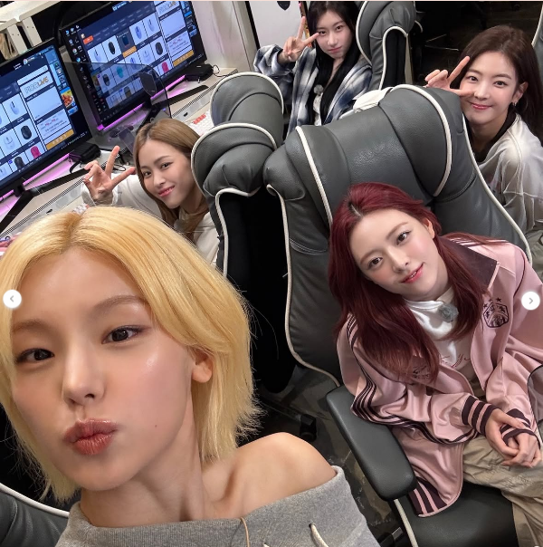 5인조 걸그룹 있지. /있지 소셜미디어