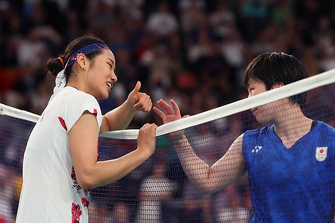 파리 올림픽 당시 맞붙었던 안세영(왼쪽)과 야마구치 아카네. 게티이미지코리아