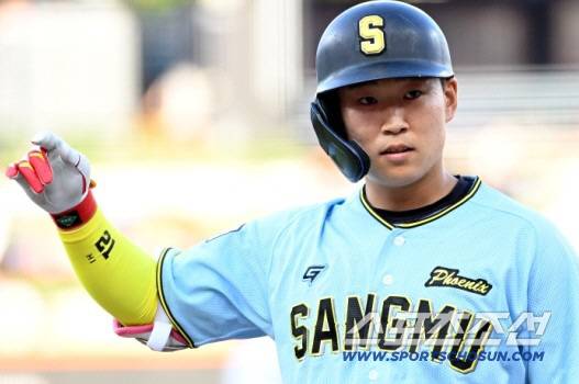 11일 대전 한화생명볼파크에서 열린 2025 KBO 퓨처스리그 올스타전, 2회초 2사 1루 남부올스타 상무 류현인이 안타를 치고 기뻐하고 있다. 대전=허상욱 기자wook@sportschosun.com/2025.07.11/