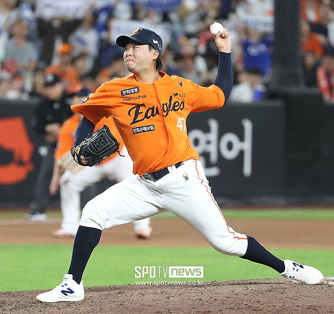 ▲ 포스트시즌 상대 좌타 라인에 대적할 한화의 불펜 투수로 손꼽히는 김범수 ⓒ곽혜미 기자