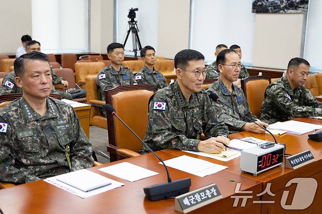 김규하 육군참모총장이 29일 서울 여의도 국회에서 열린 제429회 국회(정기회) 국방위원회 제4차 전체회의에 출석해 의원들의 자료 요구에 답변하고 있다. 2025.9.29/뉴스1 ⓒ News1 유승관 기자
