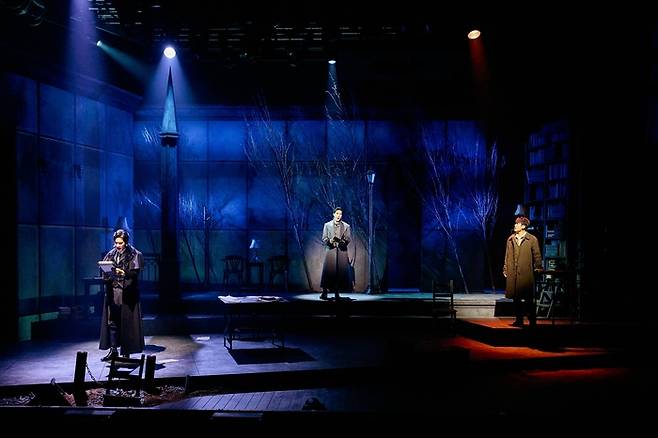 뮤지컬 ‘데카브리’가 11월30일까지 서울 대학로 NOL 서경스퀘어 스콘 1관에서 공연된다. 사진 | ㈜쇼노트