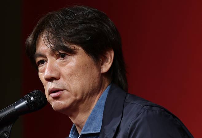 홍명보 대한민국 축구 국가대표팀 감독이 지난 29일 오후 서울 종로구 축구회관에서 10월 A매치 소집 명단을 발표하고 있다. 대한민국 축구 국가대표팀은 오는 10월6일 소집돼 10월10일 오후 8시 브라질, 14일 오후 8시 파라과이와 친선경기를 치른다./사진=뉴시스