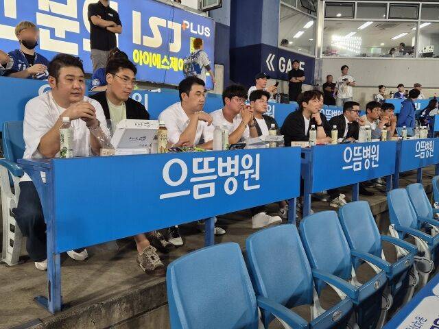 오승환 은퇴식에 집결한 1982년생 황금세대 친구들./SSG 랜더스