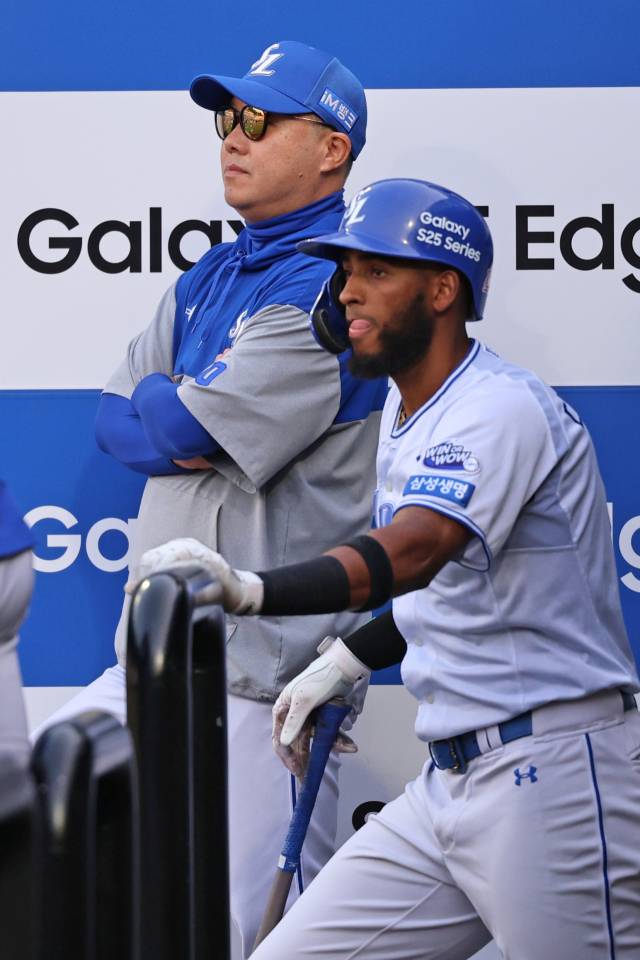 삼성 라이온즈의 박진만 감독과 4번 타자 르윈 디아즈. 삼성 제공