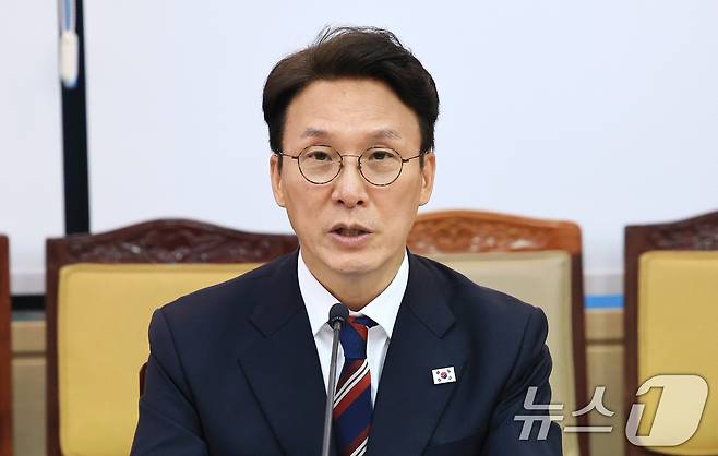 김민석 국무총리가 1일 서울 종로구 정부서울청사에서 열린 제1차 국가기간 전력망 확충위원회에서 모두발언을 하고 있다. 2025.10.1/뉴스1 ⓒ News1 임세영 기자