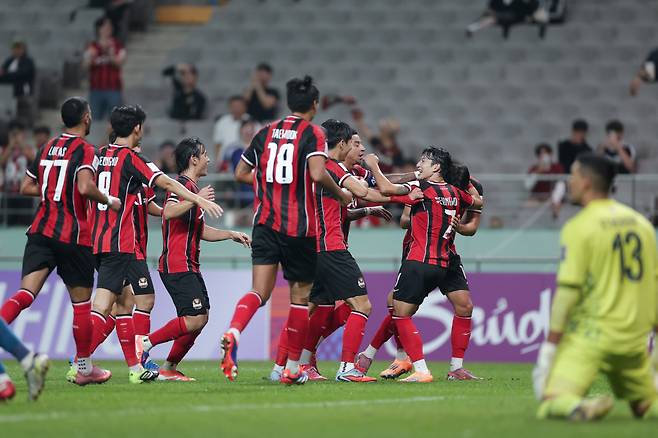 서울월드컵경기장/ 2025-2026 AFC 챔피언스리그 엘리트/ ACLE/ 리그스테이지 2차전/ FC서울 vs 부리람유나이티드FC/ 서울 정승원 득점/ 골 세레머니/ 사진 곽동혁