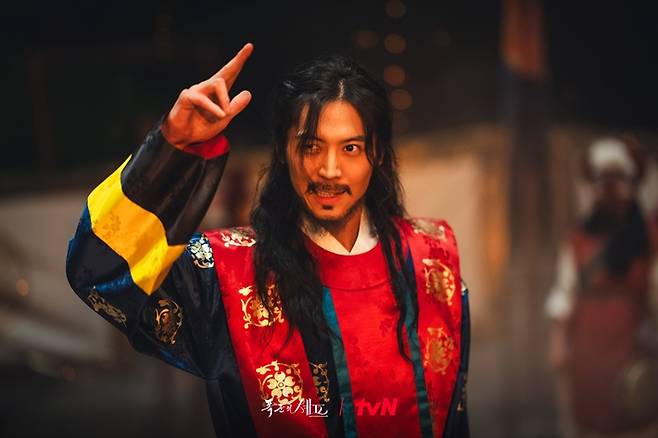 tvN '폭군의 셰프'에서 비밀이 많은 광대 공길 역을 연기한 배우 이주안. tvN 제공