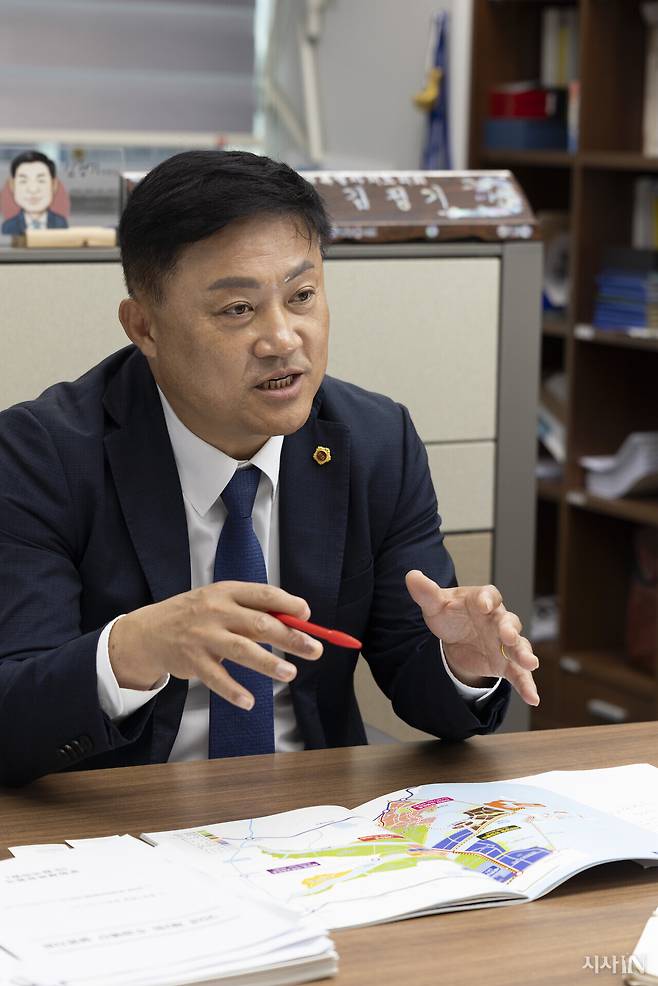 김정기 전북특별자치도의회 의원은 “시계를 34년 전으로 돌린다면 새만금 사업에 반대할 것이다”라고 말했다. ⓒ시사IN 이명익