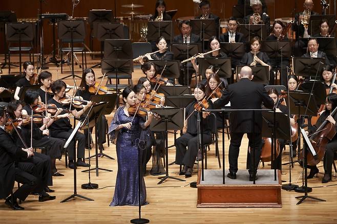 지난 1일 서울 예술의전당에서 열린 공연인 '2025 서울시향 얍 판 츠베덴과 김봄소리'. / 사진출처. 서울시립교향악단.