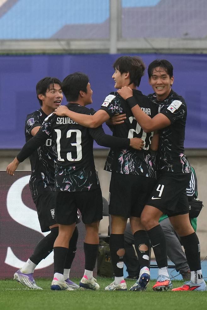 사진 | 발파라이소=AP연합뉴스