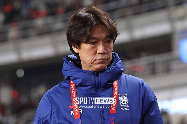 ▲ 홍명보 감독은 지난 3월 A매치 기간 김민재의 몸상태를 걱정했던 것으로 보인다. 그는 "작년부터 계속 부상 신호가 있었고, 우린 충분히 인지하고 있었다"며 "이번에 중요한 경기라고 해서 데리고 하는 건 대표팀 선수 보호 차원에 맞지 않아 과감히 휴식을 줬다"라고 답답함을 표했다. ⓒ곽혜미 기자