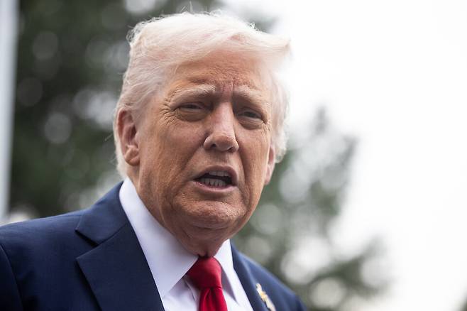 지난 9월30일 도널드 트럼프 미국 대통령이 워싱턴 DC 백악관에서 기자들과 대화하고 있다. ⓒ연합뉴스