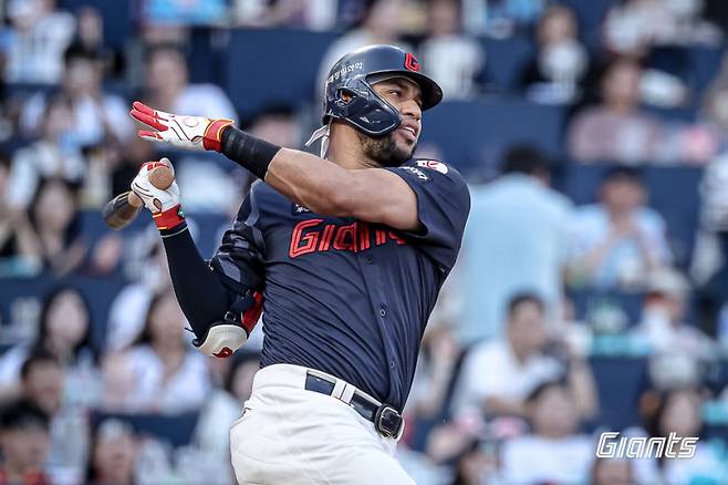 2년 연속 최다 안타 1위에 오른 레이예스. 사진=롯데 자이언츠